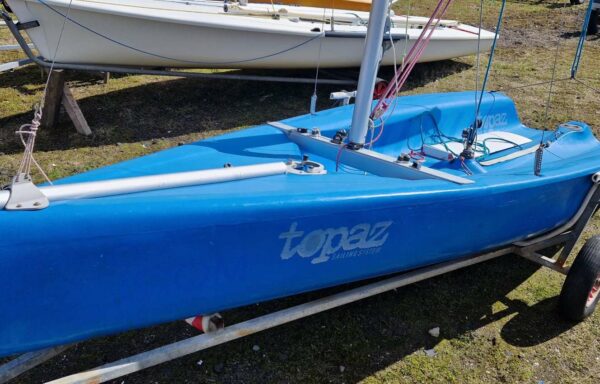Topper Topaz Tres 3,86m + wózek slipowy (3)