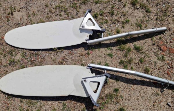 2 x ster płetwa sterowa katamaran Dart 15 / 18 / 20, oryginalne stery