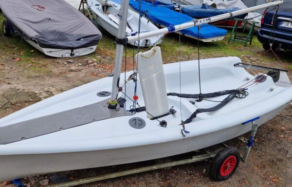 RS Feva + wózek slipowy