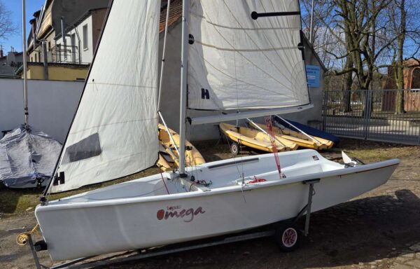 Topper Omega 4,7m + wózek slipowy (3)