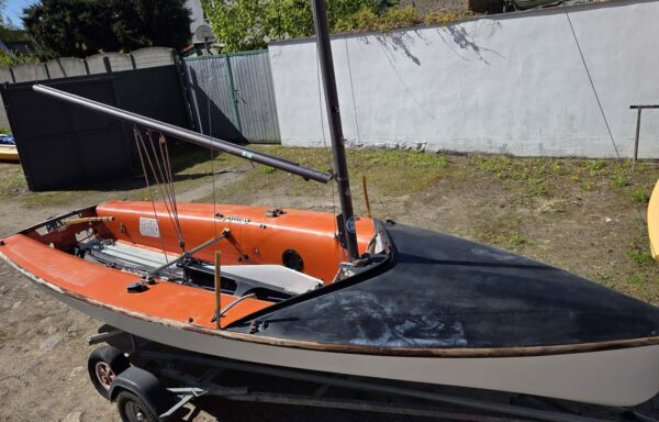 Łódź żaglowa klasy 470