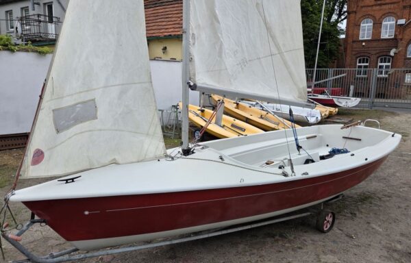 Laser 16 + wózek slipowy