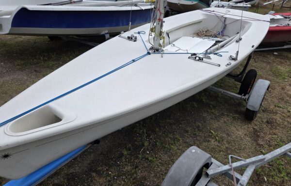 Laser II Regatta 4,39m + wózek slipowy