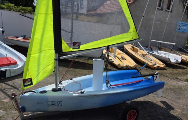 Topaz Taz Race 2,95m + wózek slipowy